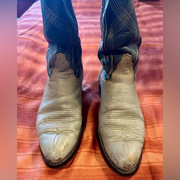 Vintage Tony Lama 8056 Western Cowboy Boots 7B Two Tone Leather USA Snip Toe - Picture 3 of 12
